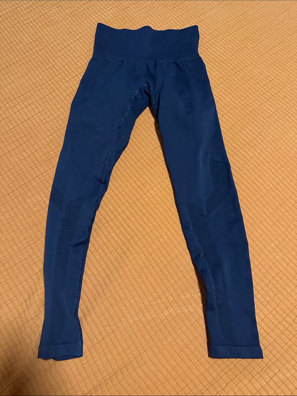 LNDR - Navy Seamless compression Leggings